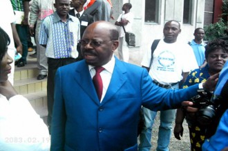 Mba Abessolo quitte la vie politique
