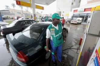 Augmentation du prix du carburant à  la pompe, les guinéens réagissent