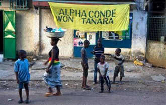 Le nouveau premier ministre tente de rassurer