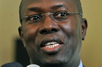 Première retouche du gouvernement