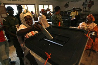 Guinée: Nouveau report du second tour