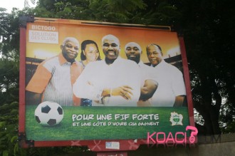 TRIBUNE: Qui sera élu à  la FIF?