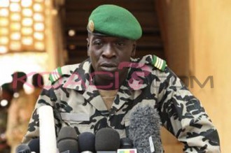 MALI : Le Capitaine Amadou Aya Sanogo sÂ’insurge contre les « rumeurs malveillantes »