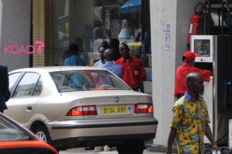 Faute de brut: La sir arrête sa production