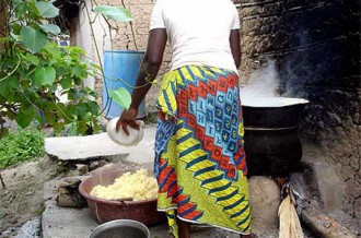 BÉNIN : Un vendeur dÂ’Attiékè à  Cotonou mieux payé quÂ’un fonctionnaire moyen