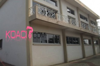 COTE D'IVOIRE : Face à  la galère des ministres FPI vendent leurs maisons