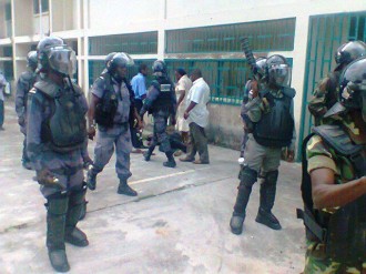 GABON : Violences policières : Des manifestants pacifiques blessés et arrêtés à  Rio ! 