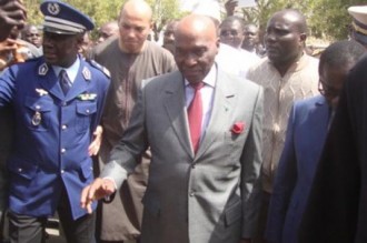 SENEGAL: 1ère tendances: Macky creuse lÂ’écart, Wade pleure !