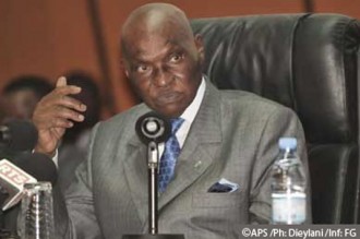 Wade démarche la libération de deux journalistes français emprisonnés au Sénégal