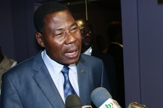 BÉNIN : Un ministre de Boni Yayi suspecté de complicité dans le bradage dÂ’un domaine de lÂ’Etat
