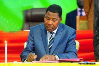 BÉNIN :  Empoisonnement de Boni Yayi : sa secrétaire particulière limogée !