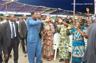 BÉNIN : Une femme voulant approcher Boni Yayi appréhendée par la garde républicaine