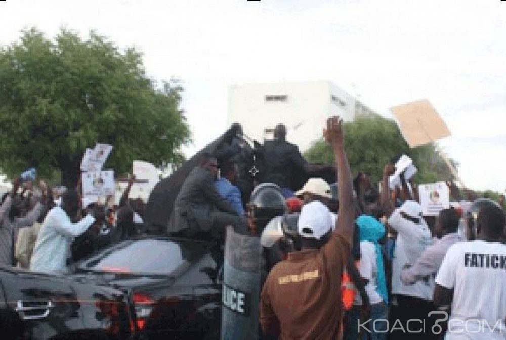 Sénégal : Caillassage de Macky Sall à  l'Ucad, les «Jeteurs de Pierres» en Prison sous le coup de l'article 80