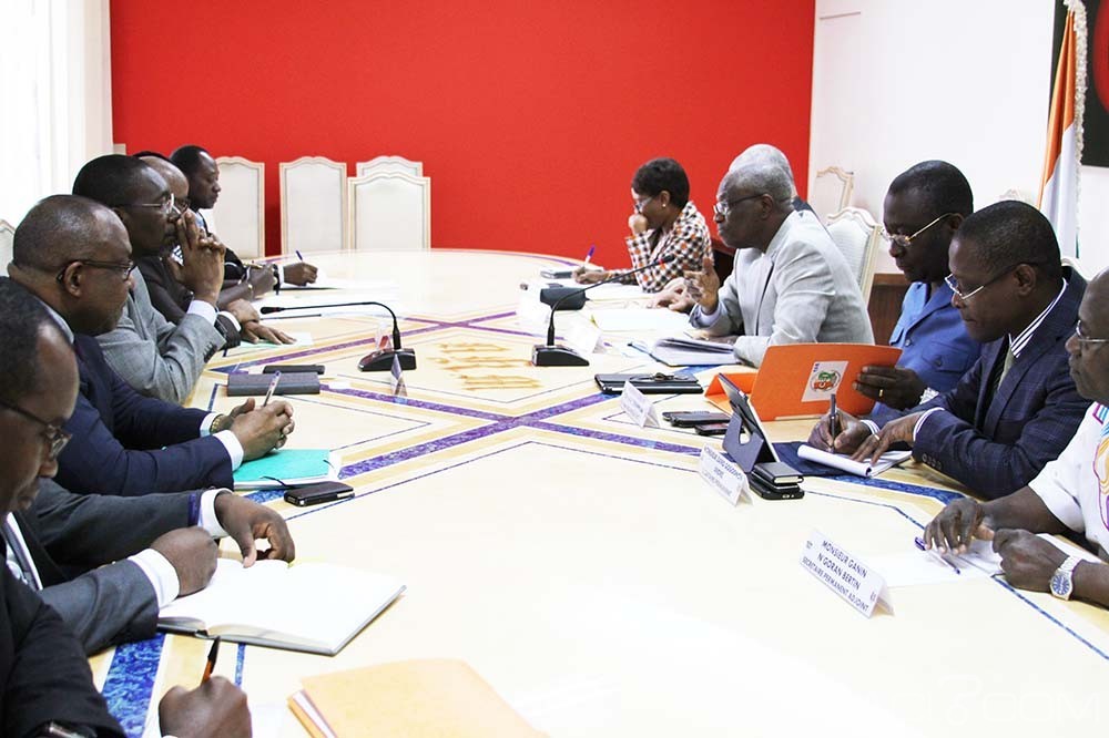 Côte d'Ivoire:  Présidentielle, le CNP et la HACA s' engagent pour une élection apaisée, la CEI enregistre le 7 ème candidat