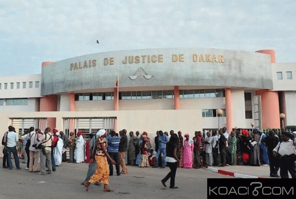 Sénégal : Une fille rapine 16 millions FCfa à  son père pour acheter une voiture à  son amoureux, à  la barre hier elle a avoué