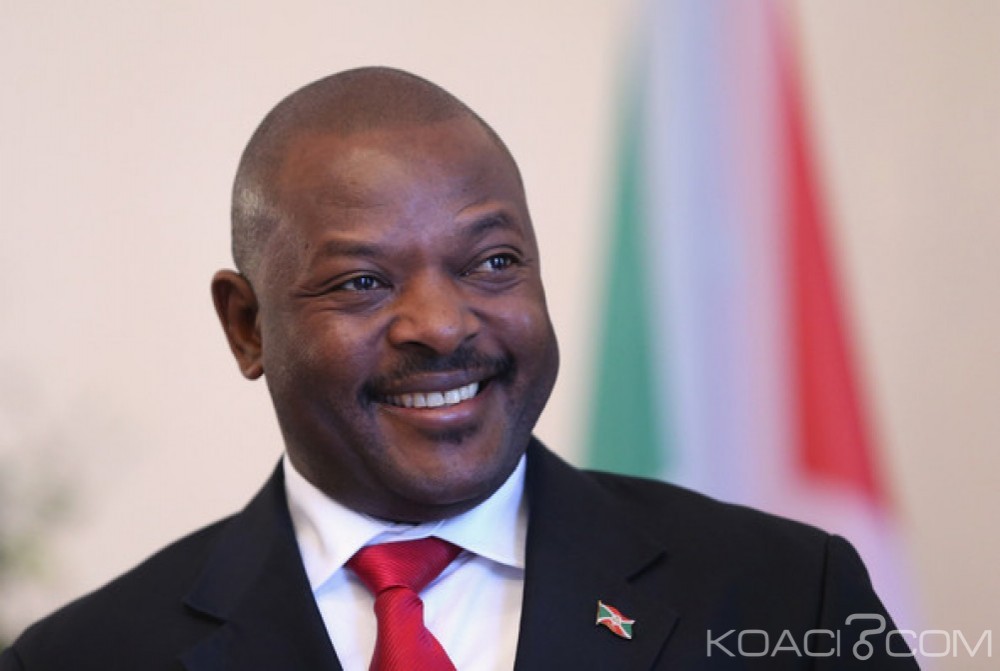 Burundi: Après avoir vaincu un coup d'Etat et remporté la présidentielle, Pierre Nkurunziza prête serment pour un troisième mandat