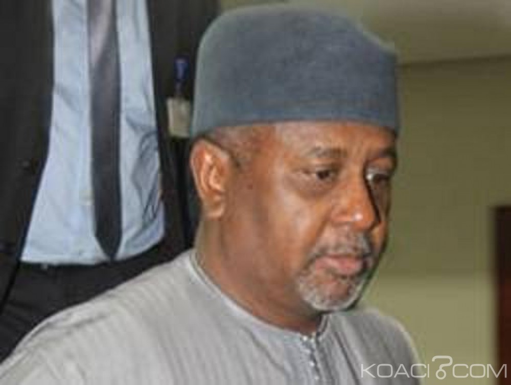 Nigeria : Un  ancien responsable de sécurité arrêté pour détention d'armes illégales