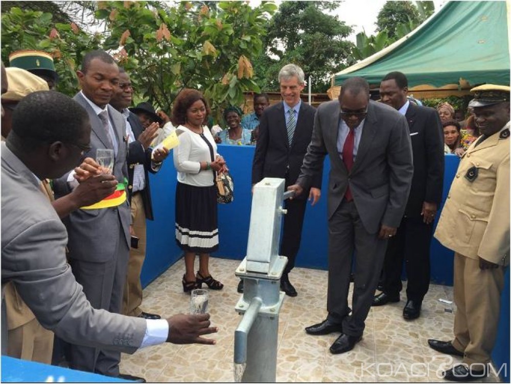 Cameroun : Accès à  l'eau potable : Camrail, filiale de Bolloré Africa Logistics, offre un forage  aux populations de Melangue 1