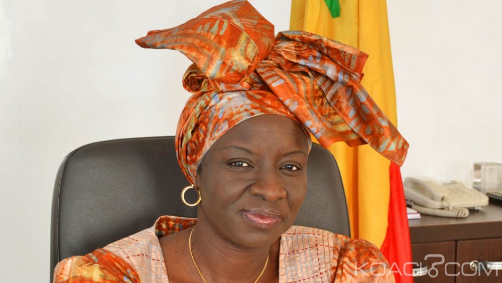 Sénégal: Des Souteneurs de la dame de fer avertissent le Président  «S'il ne met un terme aux attaques sur notre Aminata Touré, nous voterons contre lui»