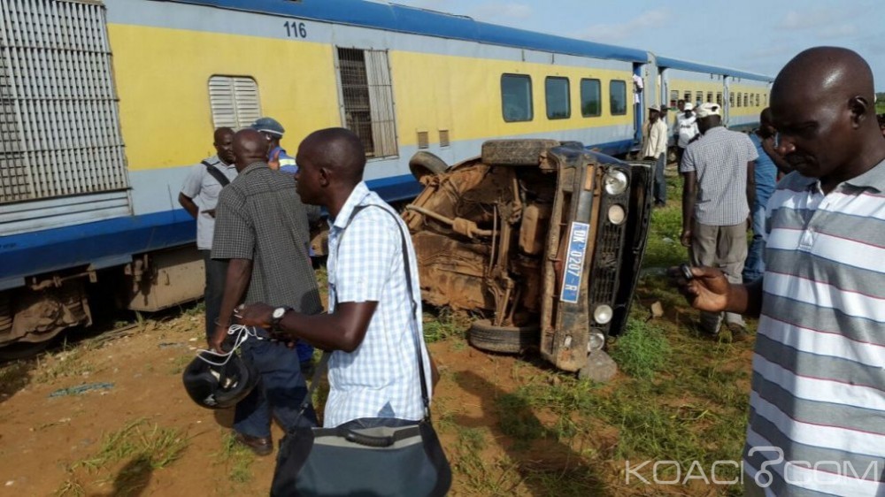 Sénégal : Un chauffeur de clando brave le risque face au Petit train bleu, 5 personnes se retrouvent dans le coma