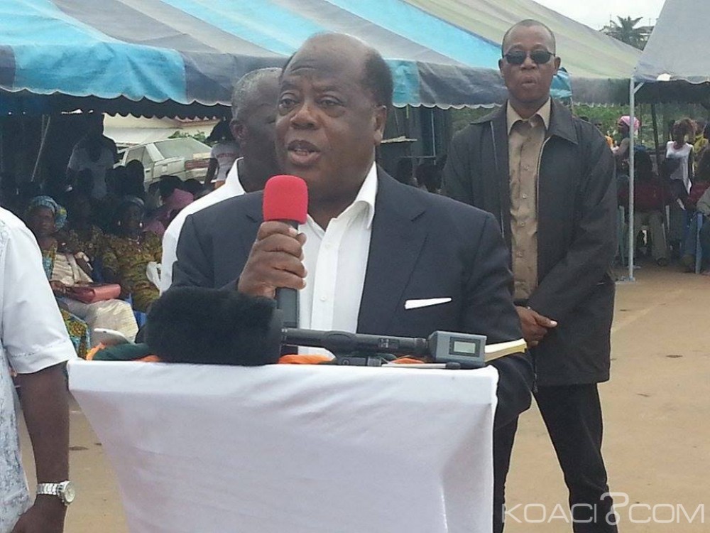 Côte d'Ivoire: Depuis  Adzopé, Charles Konan Banny previent: «Refuser de dialoguer, c'est faire preuve de prétention»