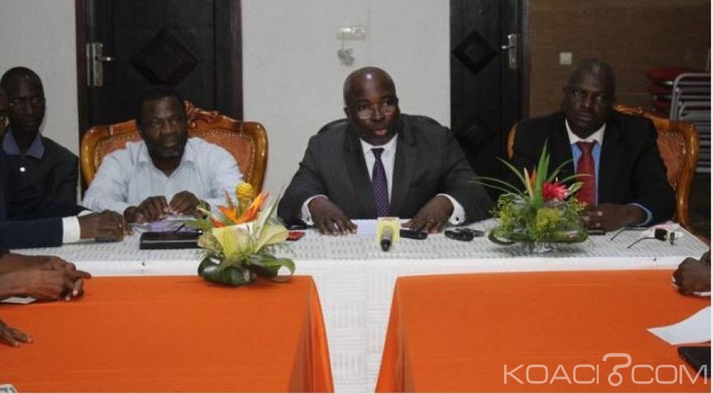 Côte d'Ivoire: Présidentielles 2015, « A défaut de dire le droit, le Conseil Constitutionnel invité à  valider les 33 dossiers», selon  des candidats