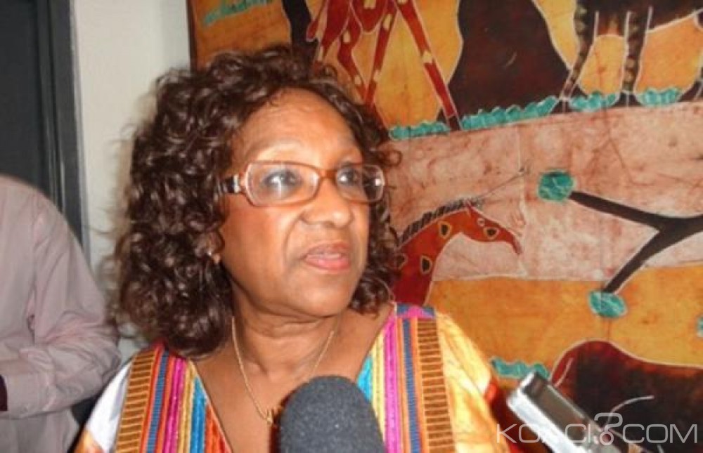 Guinée : Alpha Condé nomme deux  commissaires de l' opposition à  la Ceni