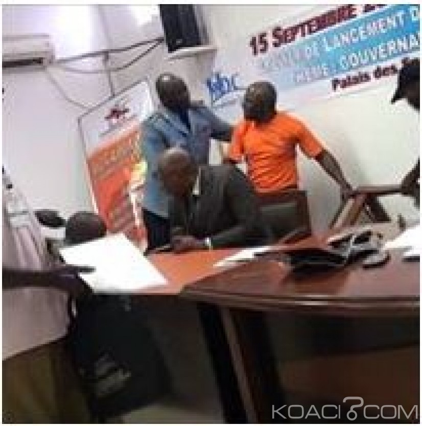 Cameroun: Les membres du collectif «tournons la page» écopent de 15 jours de garde à  vue administrative