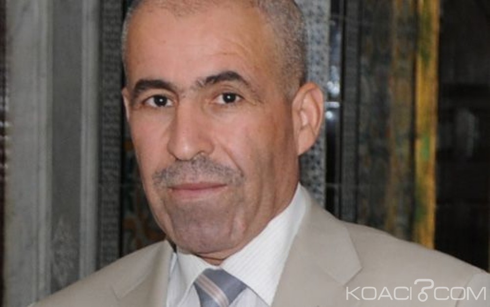 Tunisie :  Un ministre du parti au pouvoir démissionne