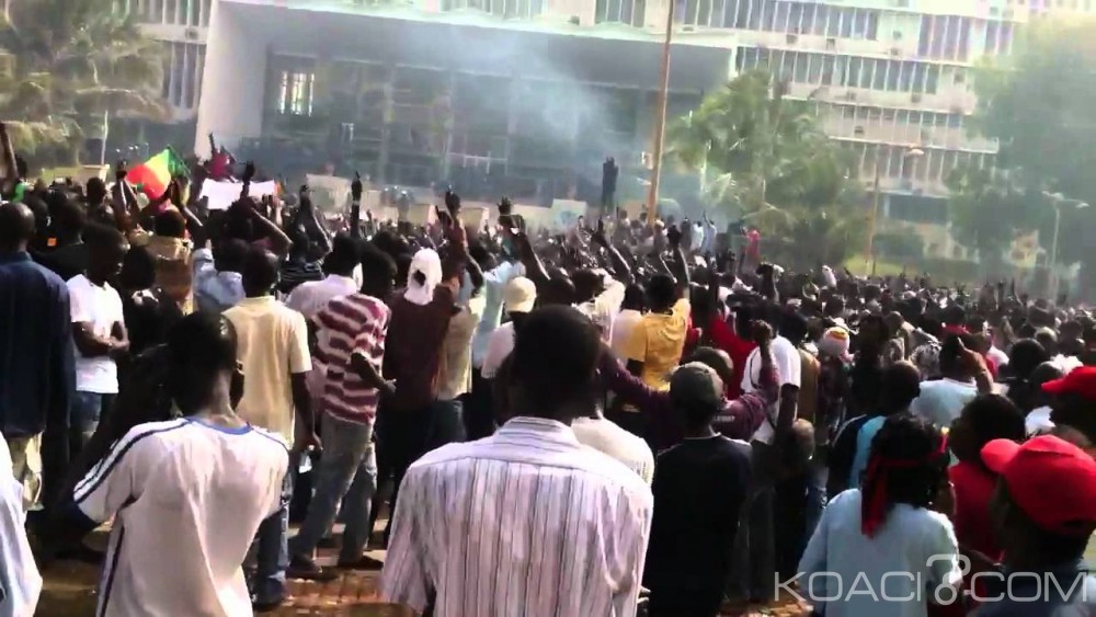 Sénégal : Jour de danger à  l'Assemblée Nationale, l'opposition appelle le peuple à  assiéger la place Soweto