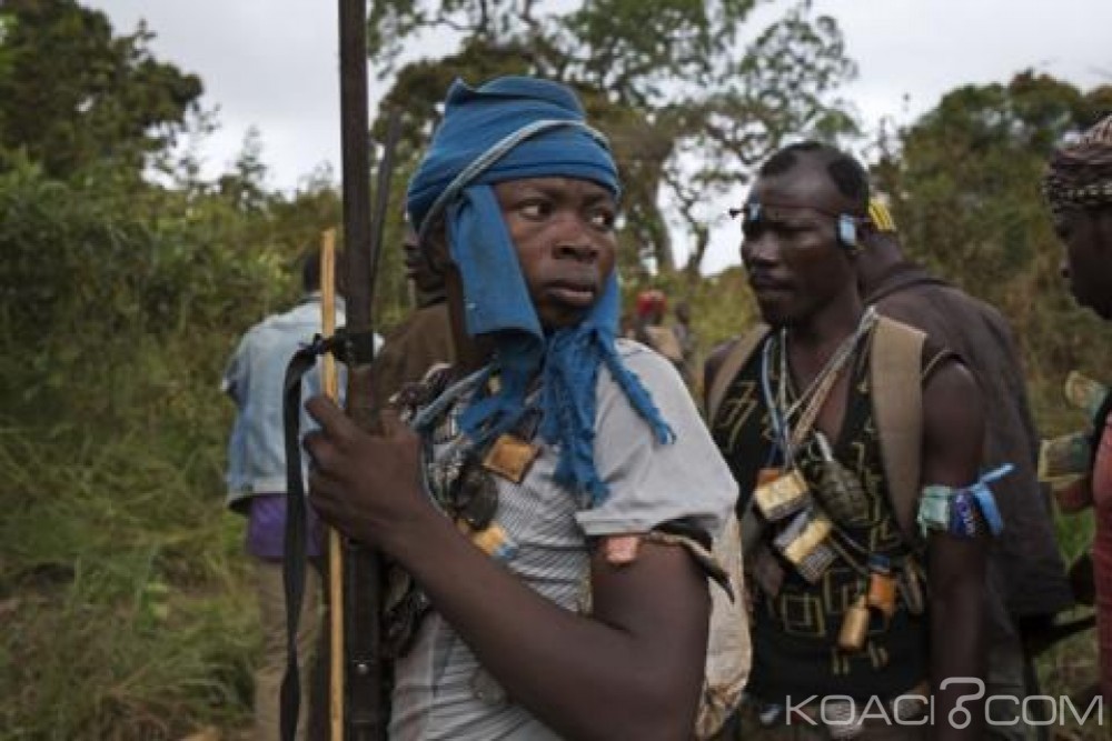 Centrafrique: Au moins trois morts, plus de cent maisons incendiées lors des violences à  Bangui