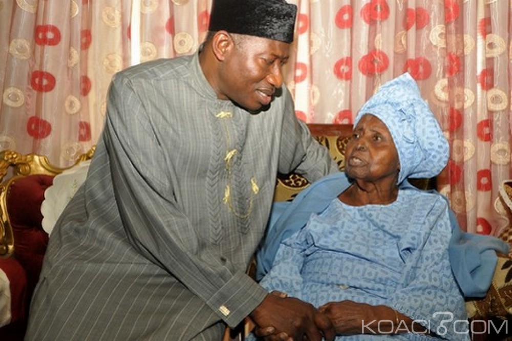 Nigeria : Regrettée HID Awolowo : Ultime voyage, un cercueil doré