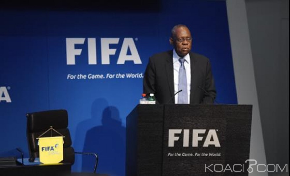 Cameroun: Après sa désignation comme président intérimaire de la FIFA, Hayatou: «Pourquoi je reste à  la CAF»