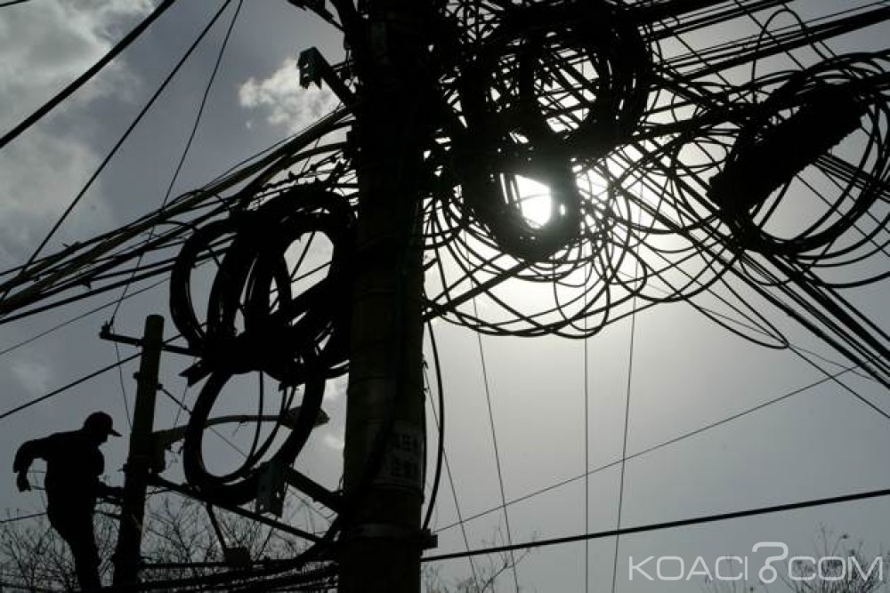 Côte d'Ivoire: Un homme tué par une décharge électrique, le responsable de la CIE échappe à  un lynchage