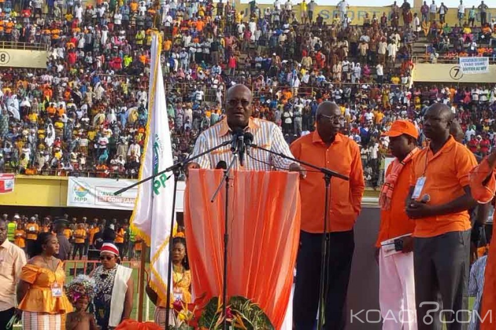 Burkina Faso: Présidentielle, ouverture de la campagne électorale, 14 candidats et 2 gros favoris
