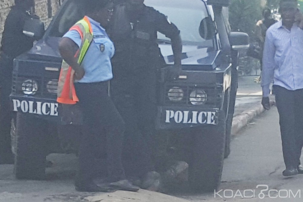 Côte d'Ivoire: Un malfrat arrache l'arme d'un policier en pleine rue, et prend la fuite