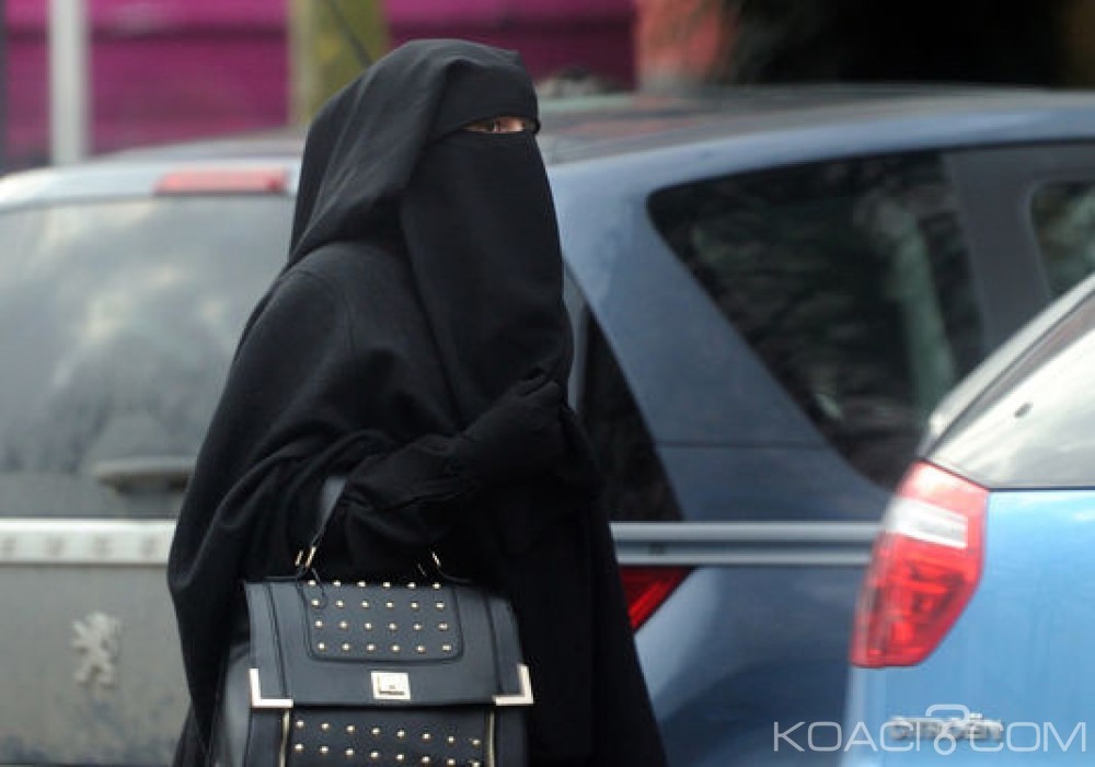 Sénégal: Une femme habillée en Burqa sévèrement bastonnée puis dévêtue de force à  Ouakam