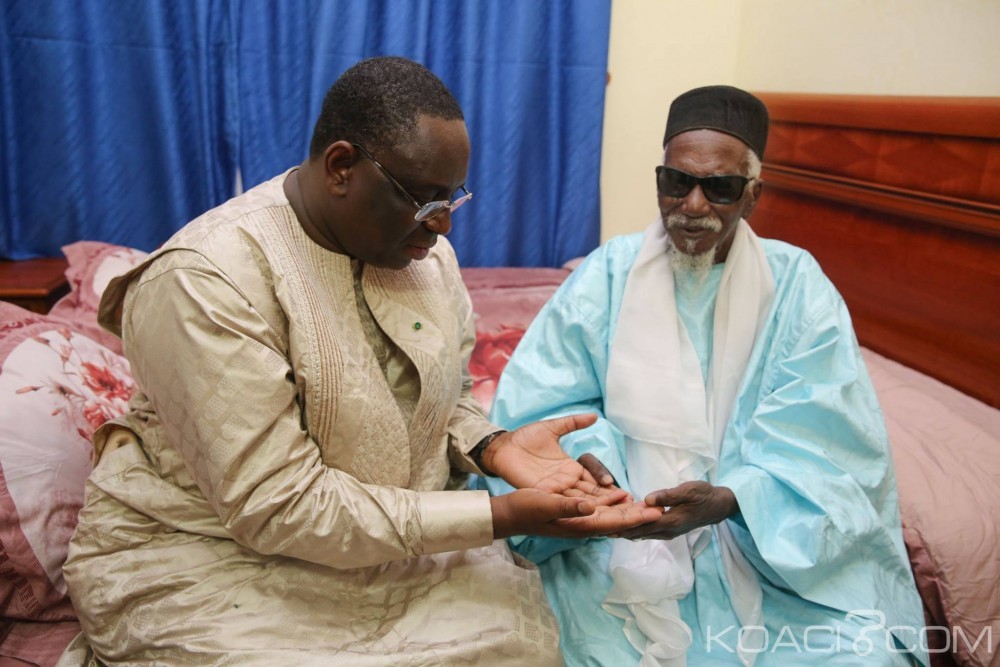 Sénégal: Macky Sall dans la ville sainte de Touba: «Je suis venu en tant que fils et je sollicite vos prières pour le Sénégal»