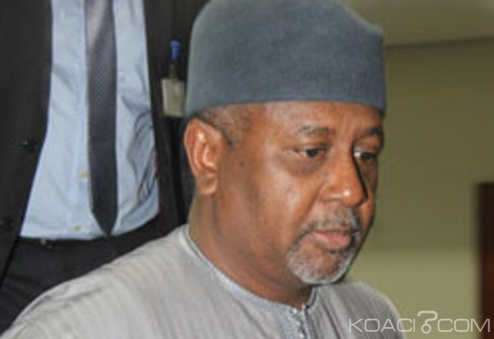 Nigeria: L'ex conseiller de Goodluck arrêté pour détournements de fonds