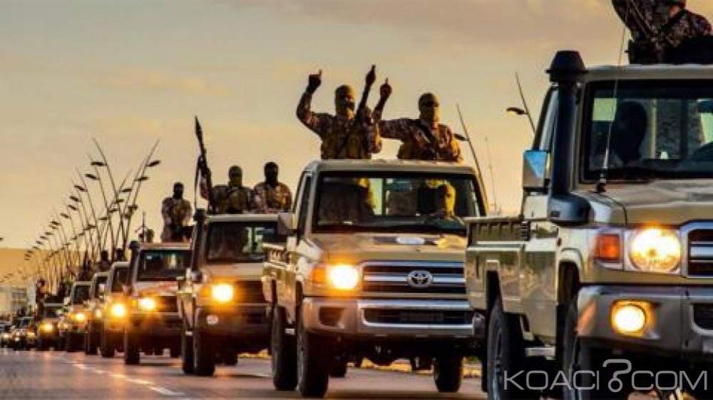 Libye: Daesh s'étend vers l'intérieur pour s'emparer du pétrole, selon Jean-Yves Le Drian