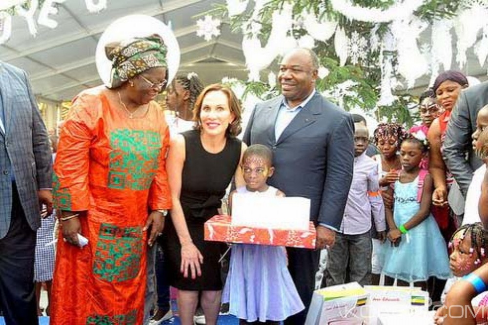 Gabon: Les meilleurs élèves des classes primaires de Libreville récompensés autour de l'arbre de Noël présidentiel