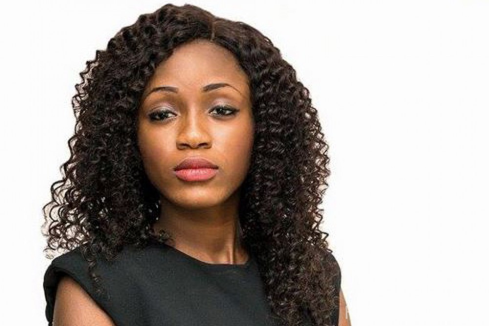Côte d'Ivoire: Brésiliennes grises et tissages ondulés, tendance des coiffures pour les fêtes de cette fin d'année