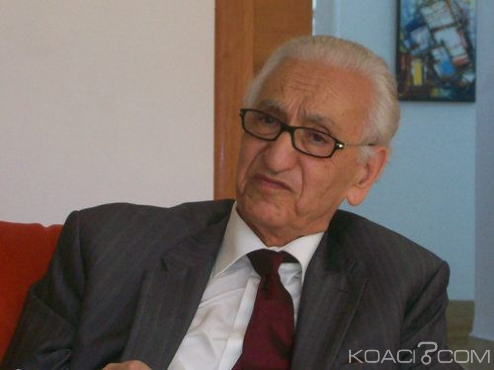 Algérie: Des dignes adieux à  l'opposant Aït-Ahmed