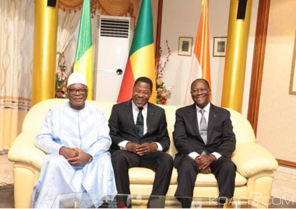 Côte d'Ivoire: Ouattara succède à  Yayi Boni à  la tête de l'Uemoa