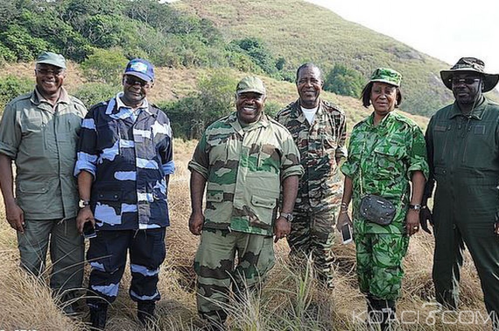 Gabon: Bien loin de la polémique avec Valls, Ali Bongo prend l'air dans le nord sur le terrain écologique