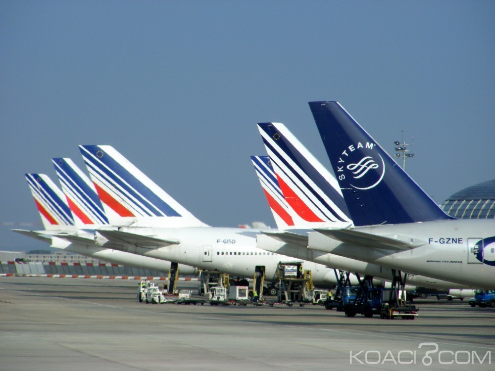 Monde: Air France propose en test pour trois mois, une offre commerciale permettant à  ses passagers d'accéder à  une connexion internet