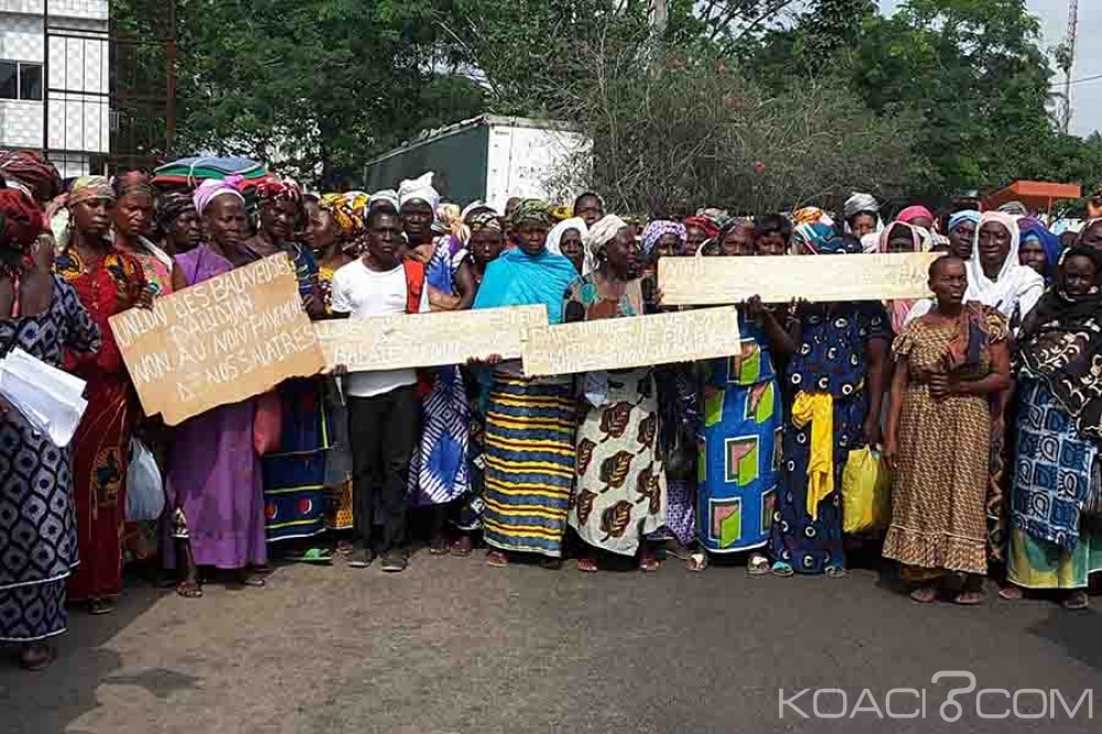 Côte d'Ivoire: Des balayeuses manifestent au Plateau pour le non paiement de leurs salaires
