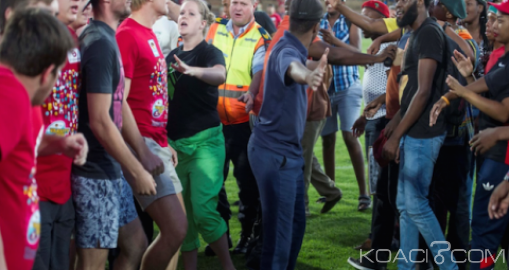 Afrique du Sud: Un match de rugby interrompu par des affrontements entre des blancs et noirs