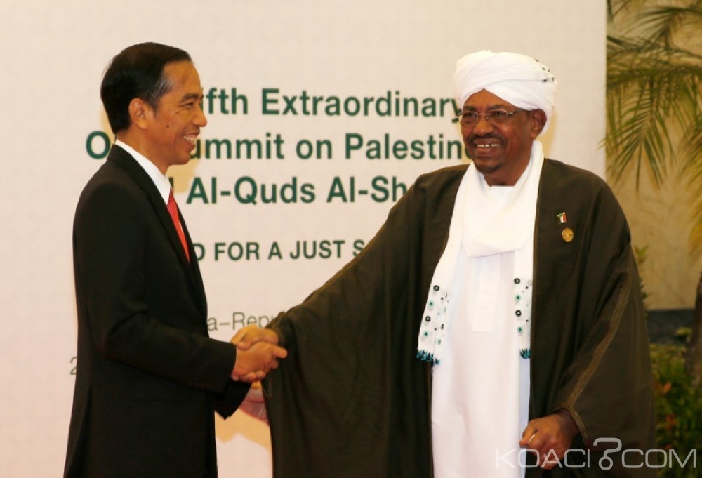 Soudan: Omar El Béchir  brave la CPI et se rend à  Jakarta pour un sommet