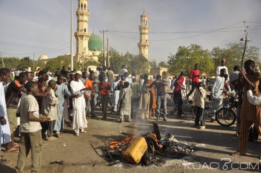 Nigeria: Deux kamikazes se font exploser  dans une mosquée, 22 morts et 35 blessés